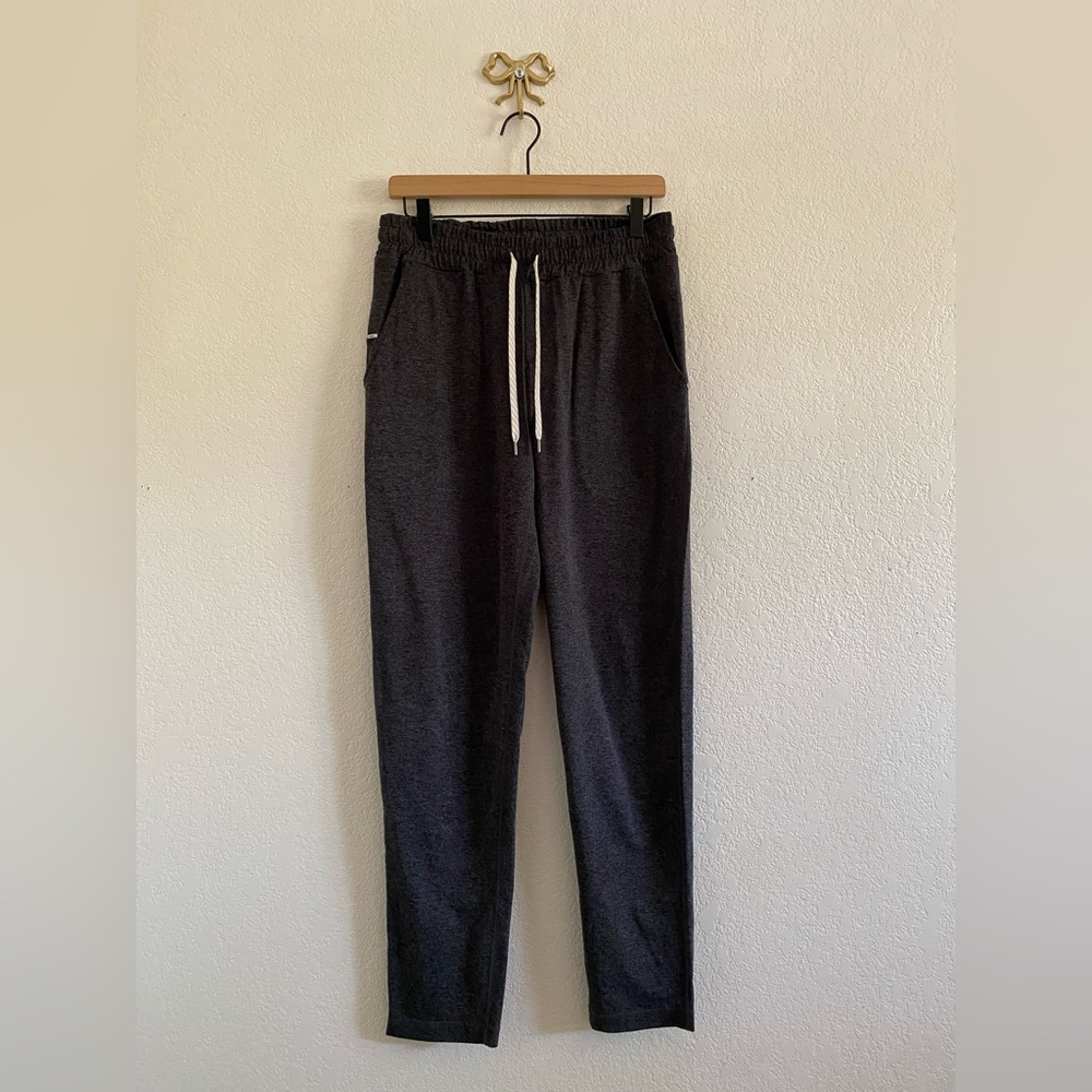 Vuori Ponto Performance Joggers Mens 28x30 DreamKnit Training Pants Black